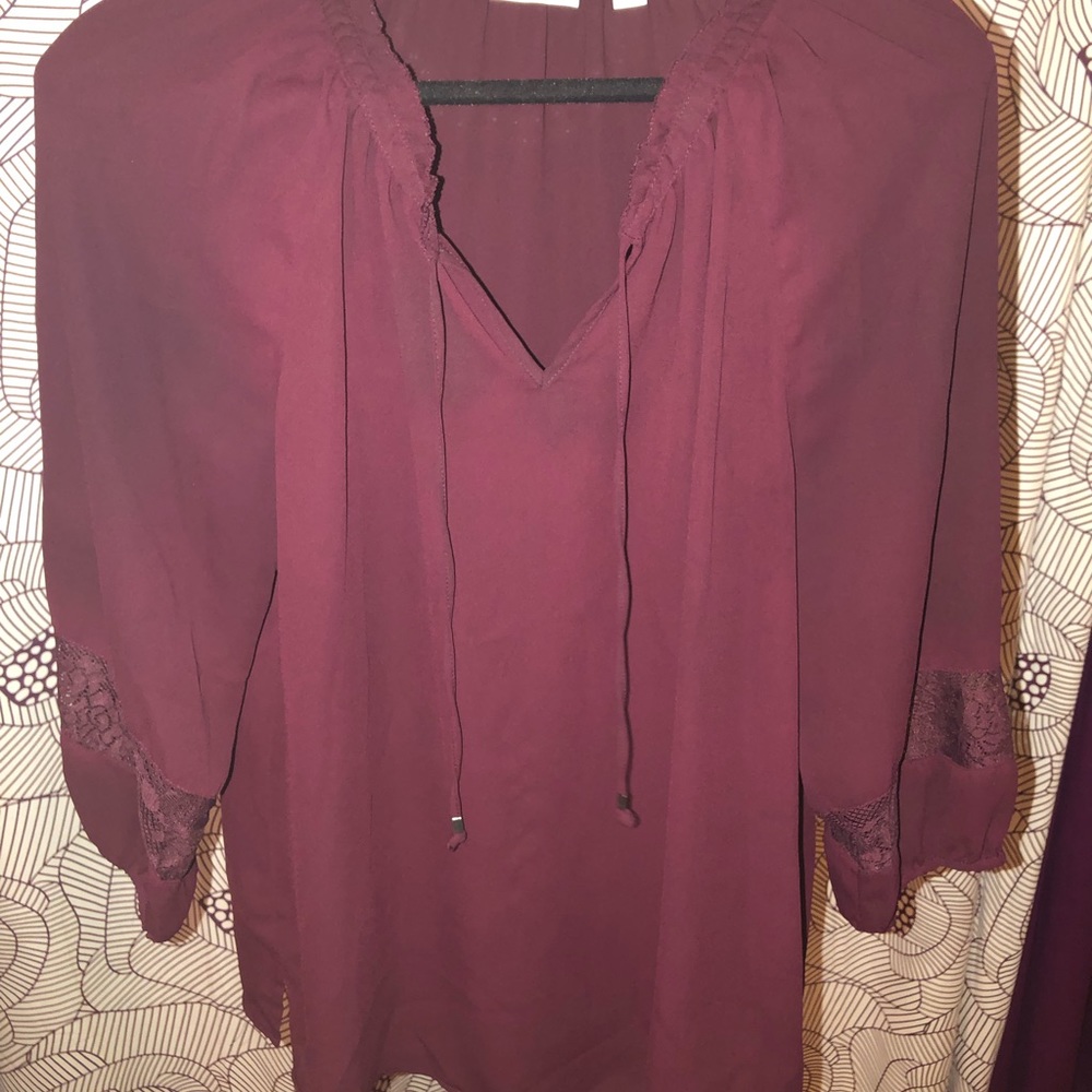 New York and Company, size L, burgundy blouse